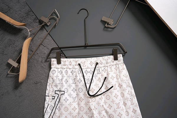 ブランドハーフパンツ側面デザイン